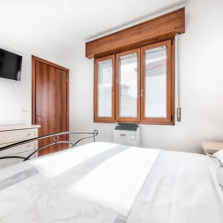 Happy House - Host Solution Apartment Lido di Jesolo